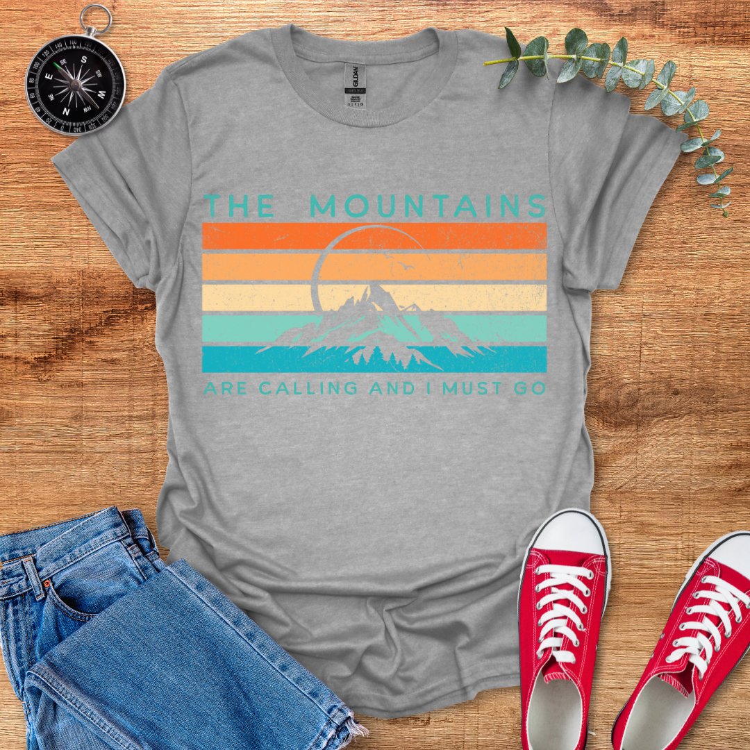 The mountains are calling retro T-Shirt - Outdoor Collections