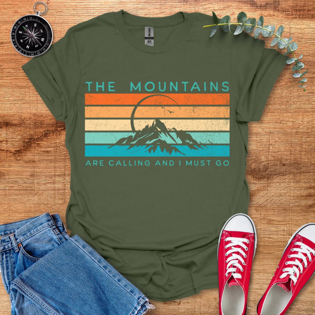 The mountains are calling retro T-Shirt - Outdoor Collections