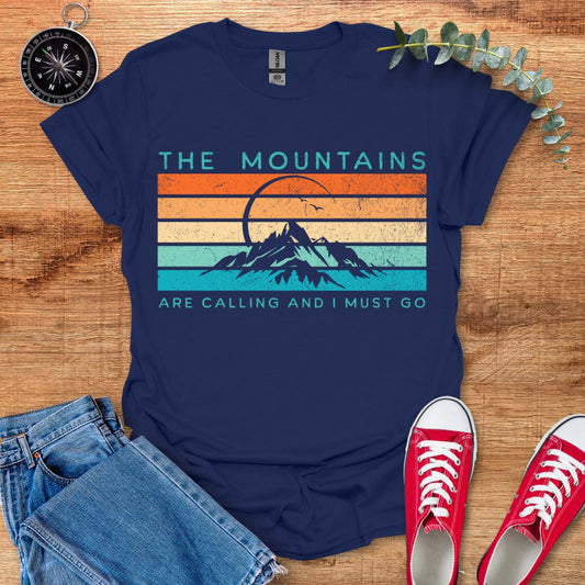 The mountains are calling retro T-Shirt - Outdoor Collections